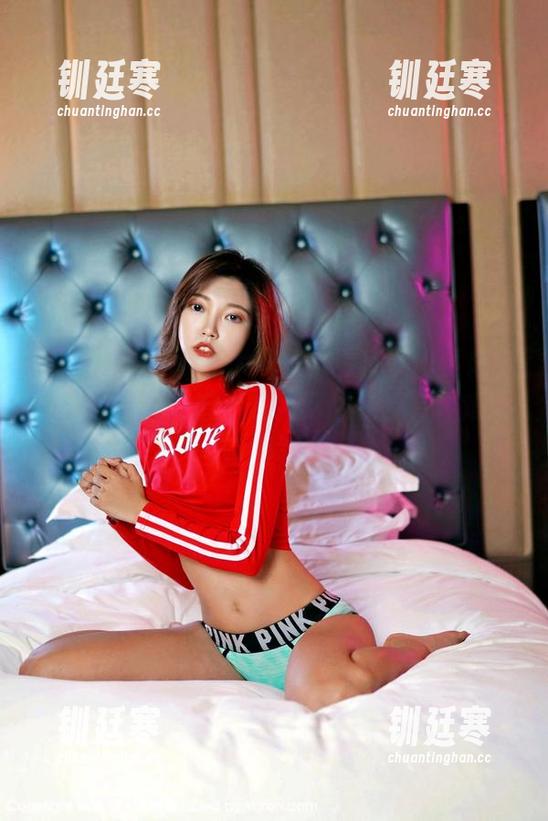 Feilin嗲囡囡-SiByl李思宁 Feilin嗲囡囡 - 大家快来看SiByl李思宁的私拍图集,套装加持下的她,有种难以言喻的气息。