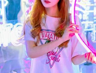 Feilin嗲囡囡 - 免费图集：施忆佳KITTY把“修女”模样变得好有个性，没想到她的选择竟如此大胆。