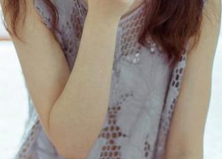 GIRLT果团网 - 合集中每一张王语纯黑白都像在考验我的审美，哈哈。