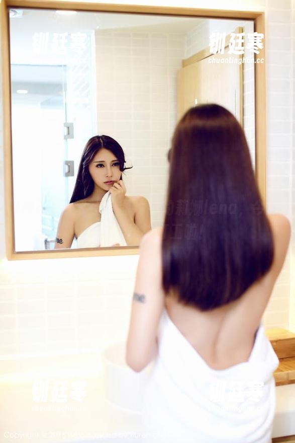 IMiss爱蜜社-莉娜lena IMiss爱蜜社 - 图片中的莉娜lena,今天穿全套丝袜打工啦!