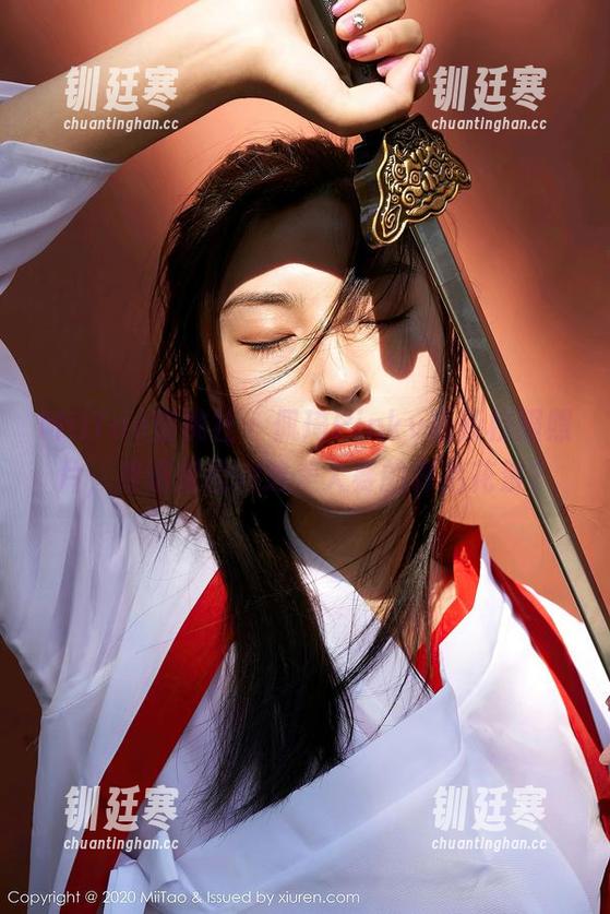 MiiTao蜜桃社-佩琦Pinky MiiTao蜜桃社 - 佩琦Pinky最新校服照片,难道是校内选美大赛的幕后花絮?