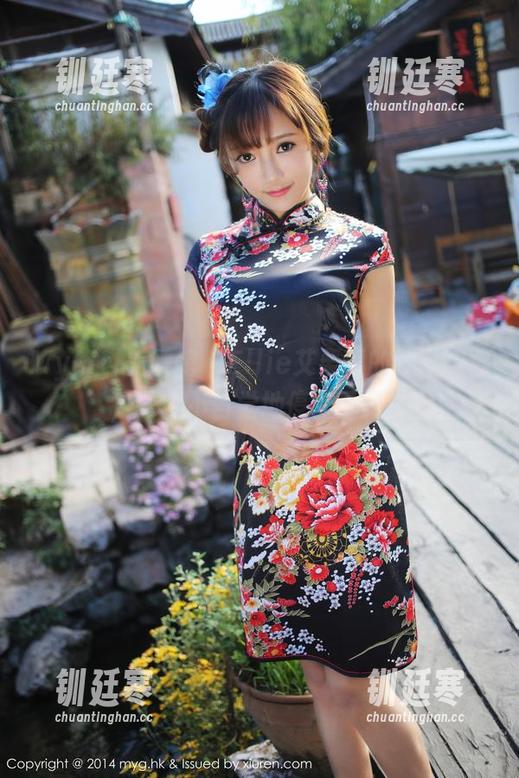 MyGirl美媛馆-Ellie艾栗栗 MyGirl美媛馆 - Ellie艾栗栗的校服合集,眼球不自觉地停滞了几秒