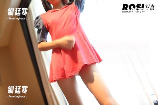 ROSI 破天荒,ROSI兔女郎作品:她的眼神直接把我拉进了她的小宇宙。