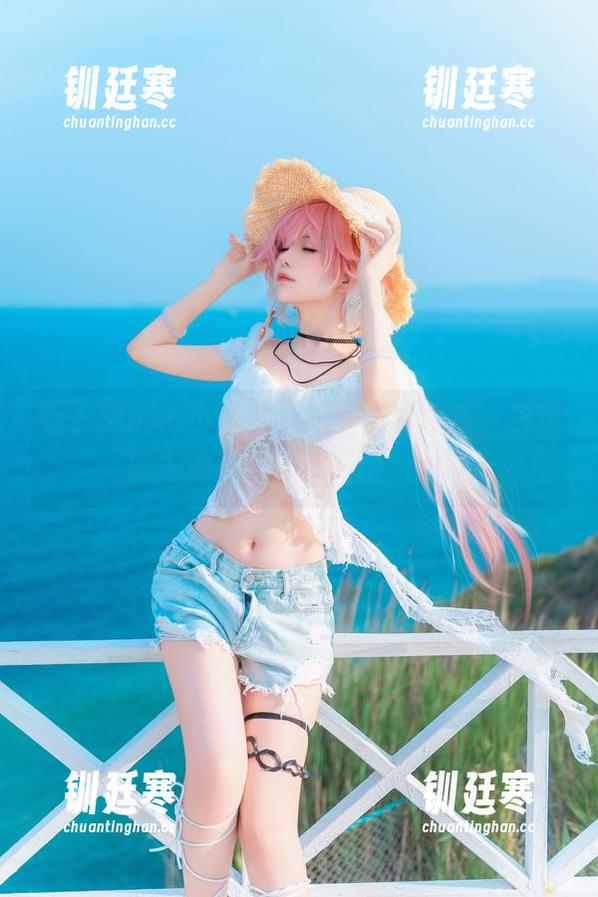 Shika小鹿鹿 看了Shika小鹿鹿的女神写真合集,决定搬去她那儿当小跟班,哈哈