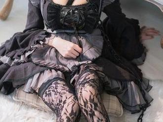 关于Tomoyo酱和她的欧若拉写真集，更新后又是怎样的神仙画面呢？