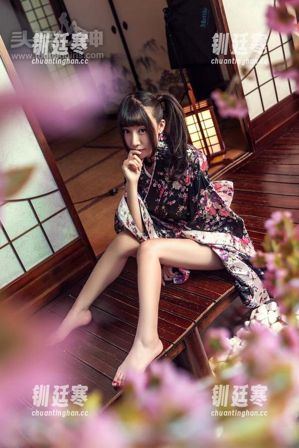 TouTiao头条女神-张译丹 TouTiao头条女神 - 网盘拯救你的丝袜收集——让张译丹来给你推荐