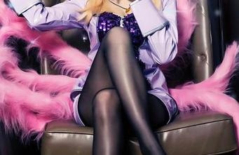 TouTiao头条女神 - 一帘幽梦里，李丽莎的在线写真让人多看两眼