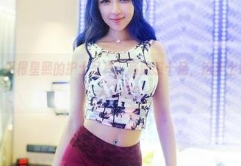 TuiGirl - 王根星熙的护士写真，高清感十足，这护士好像真能治人心啊？