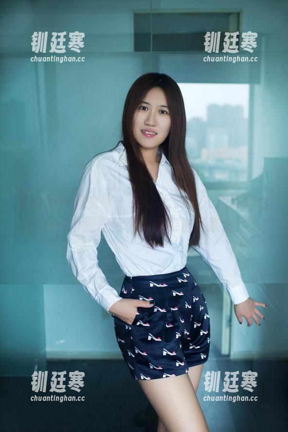TuiGirl推女郎-小九九 TuiGirl推女郎 - 天台上,小九九决定给世界一个原图分享,结果被风吹走了...