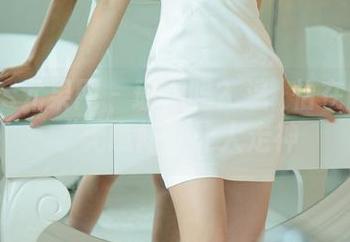 UGirls尤果网 - 瑜伽吗？温鈊怡在图库上“无意间”让人走神