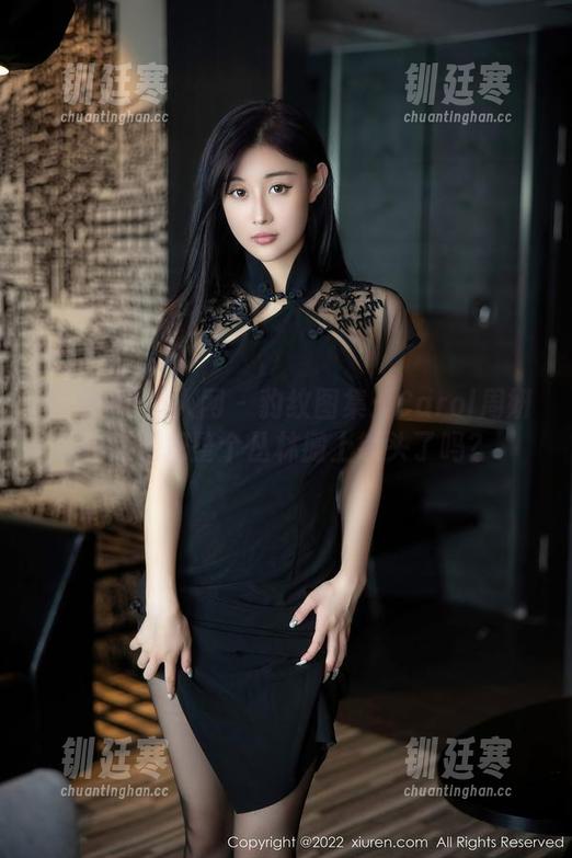Xiuren秀人网-Carol周妍希 Xiuren秀人网 - 豹纹图集:Carol周妍希是要把整个丛林搬上镜头了吗?