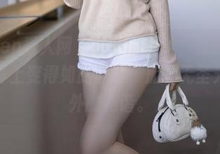 Xiuren秀人网 - 小小的红裙，竟然在林文文身上变得如此迷人，加上无圣光，意外的和谐。