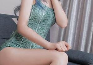 eloise软软泳衣的终极套图：你以为只有游泳？她可是全能选手！