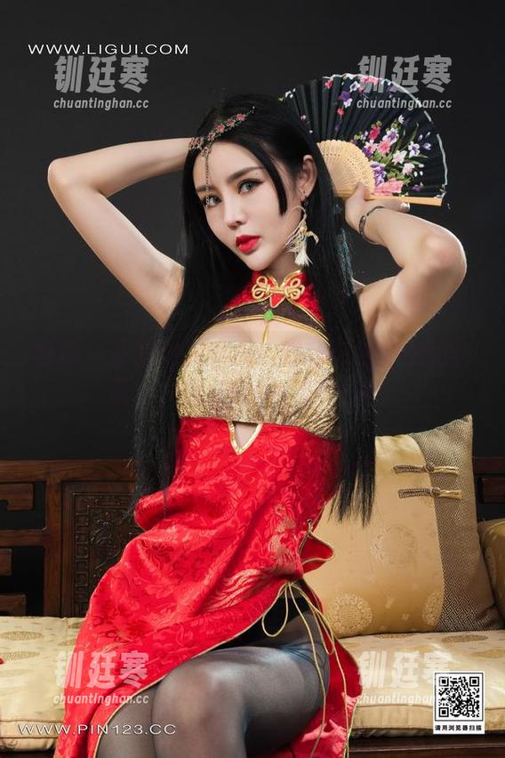 丽柜-可心 丽柜 - 让职场更有趣!揭秘可心的美图合集——无关升职,只为美。