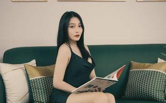 丽柜 - 小智贤分享：在我的秘书写真集里藏了些小心思