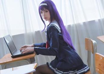 免费看兔玩映画的cos合集，哈哈，是不是很划算呢？