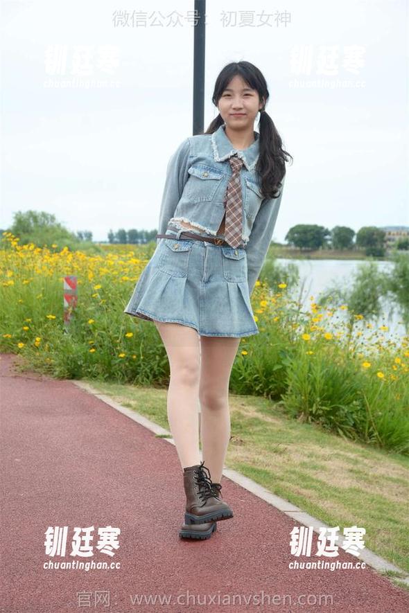 初夏女神-双双 初夏女神 - 双双的“公主梦”:无圣光版,原图直击,让你傻眼。