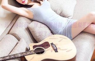头条女神 - 遇见高韩菲：穿上私房丝袜，原图似乎也变得稍微有趣了点。