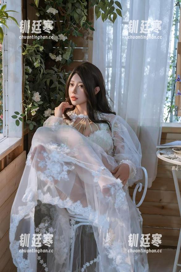 奈汐酱Nice 就是喜欢奈汐酱Nice的棉袜,下载一张美图,变身袜控!