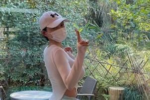 微密圈 - 左公子666与红裙，原图里的微风拂面，难道是我多想了？