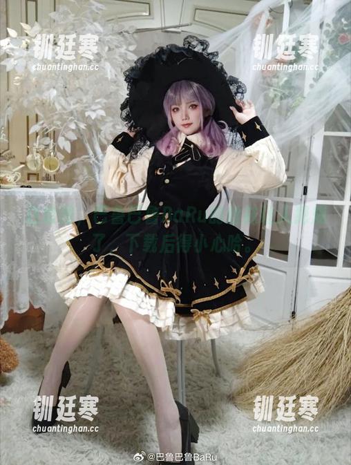 这套图，巴鲁巴鲁BaRu的丝袜让人犯规了，下载后得小心哈。