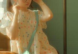 好奇宝宝必看：幼水铃衣的网盘里，初音未来和兔子洞的奇幻午后！