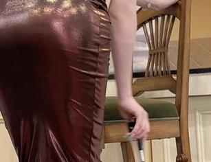微密圈 - 徐莉芝最新作品集：在花园里碰碰运气，看能不能找到交接的小秘密。