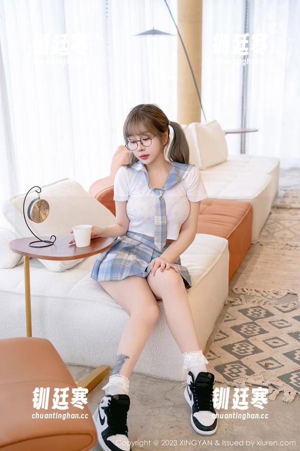 星颜社-李若汐ci 星颜社 - 如果有人问你快乐的来源,跟他们说下载李若汐ci的可爱写真就对了!
