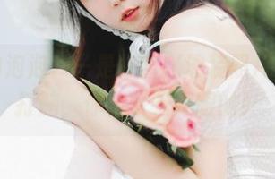 夏天的泡泡——是依酱吖泳装照片，我敢打赌，你会多瞄两眼的！