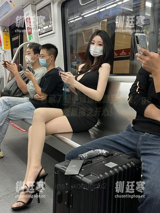 是小逗逗 微密圈 - 收藏了是小逗逗的教室全集,get每一张原图之开心!