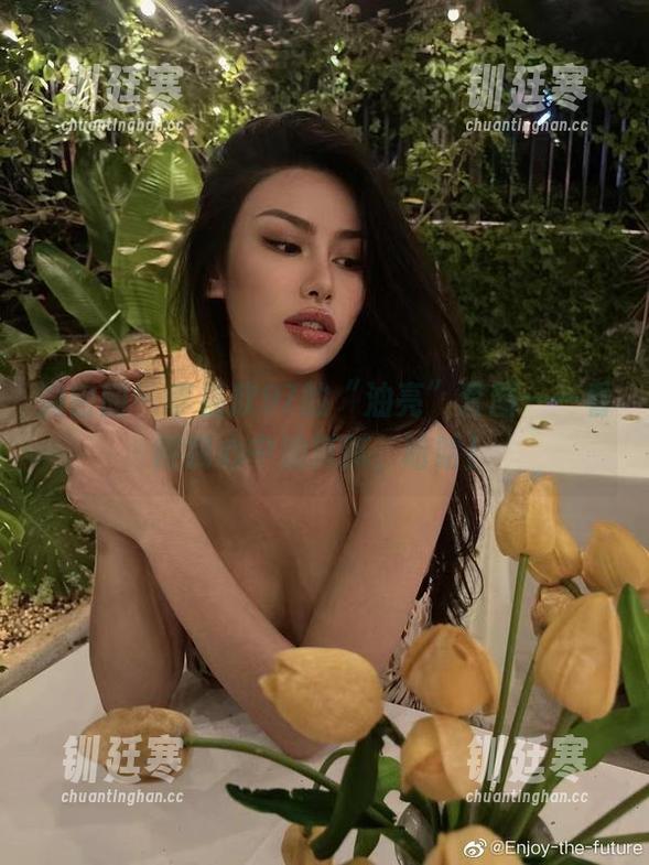 李嘉欣97 微密圈 - 李嘉欣97的“油亮”套图——看得我心中油腻腻,哈哈!