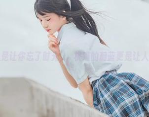 私拍总是让你忘了时光，桜桃喵的蔚蓝更是让人沉迷。