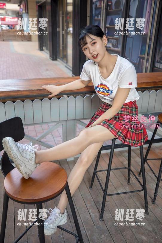梦丝女神-花月舞 梦丝女神 - 最新美图出炉!花月舞和她的奶牛,一牛难求的搭档!