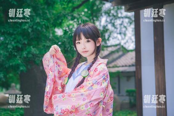 无圣光的婚纱和樱群：这绝对是个“不露脸”的美图狂欢！