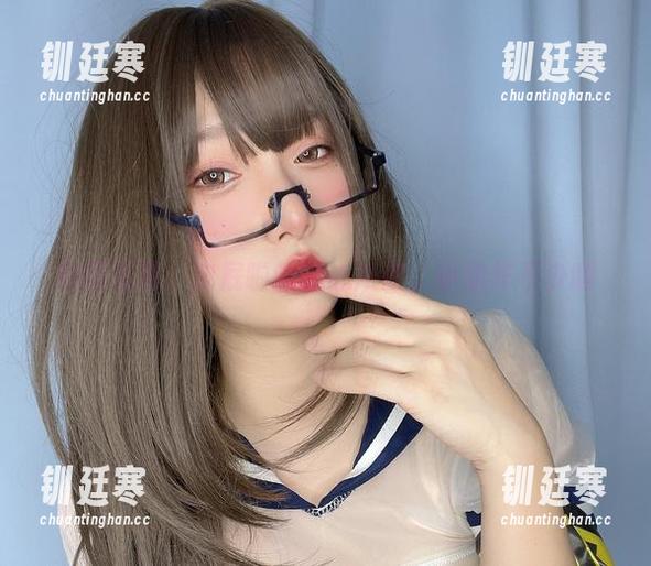 次屁啦 校园写真:次屁啦的随心所欲,小动作不少啊