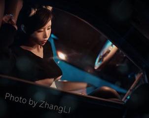 赛博朋克露西写真集，爱老师_PhD又带来了啥新花样？
