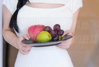 秀人网 - 乔伊joy的最新“肉丝”写真，不禁想说，果然有的时候简约胜过奢华！