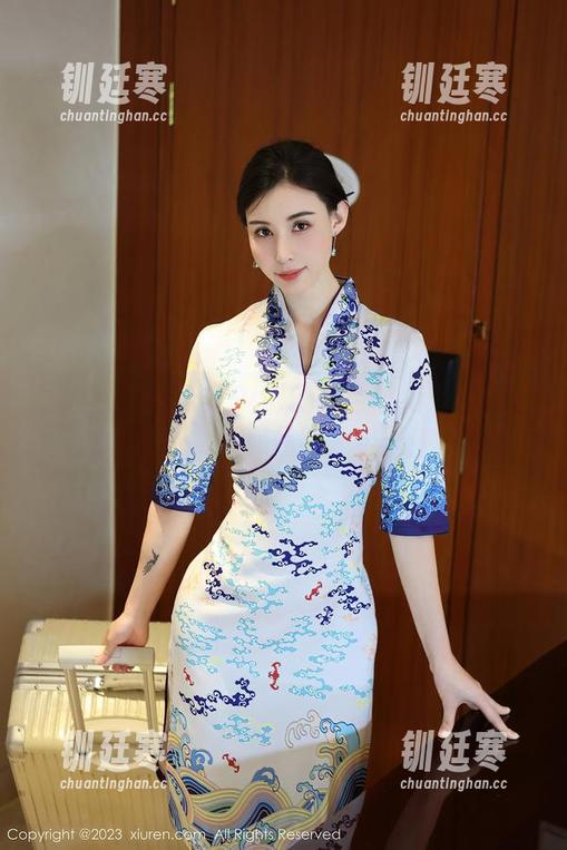 秀人网-养乐多Doll 秀人网 - 养乐多Doll的天台思绪:下载一两张,够你品味一整天!