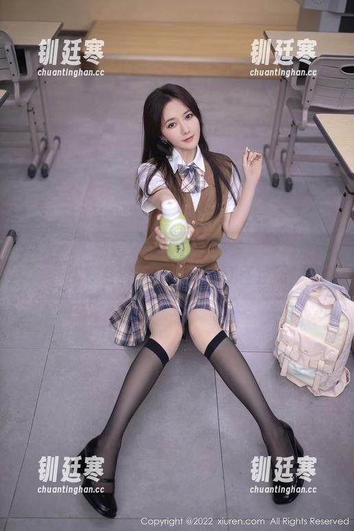 秀人网-刘婷婷 秀人网 - 刘婷婷的校园写真集:最新版本,附赠各种灵魂拷问与打怪经历!