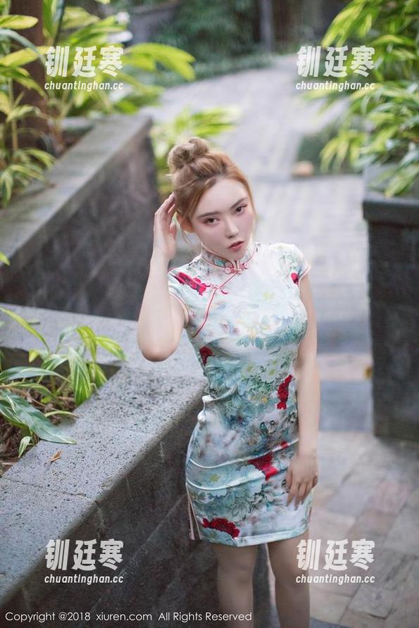 秀人网-娜娜子呀 秀人网 - 娜娜子呀的油亮壁纸,恨不得天天换一张!