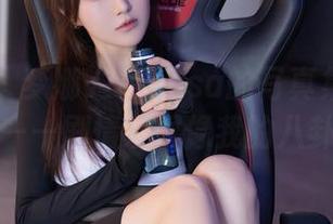 秀人网 - 梦娜Vanessa的写真集更新中——剧情发展像我的八卦
