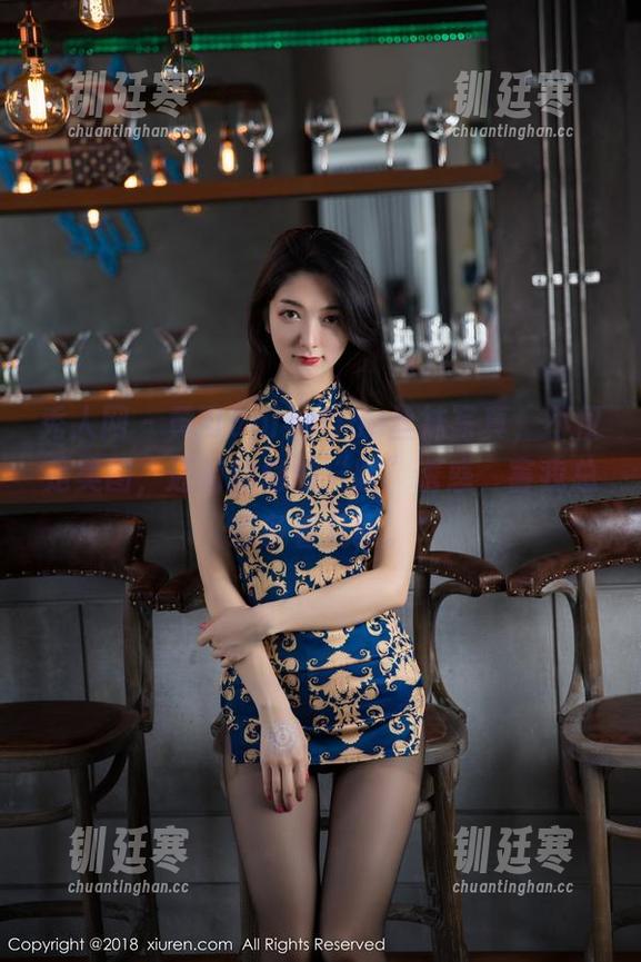秀人网-黄可Christine 秀人网 - 黄可Christine丝袜写真,不仅是美图,还有隐隐的“腿”诱惑,害我总想多看几眼。