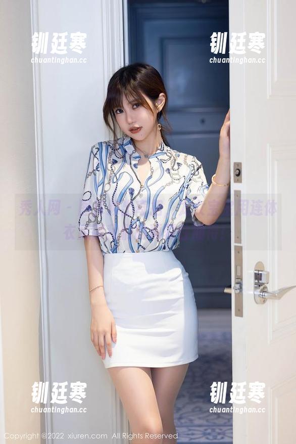 秀人网-龙女宝宝 秀人网 - 图库频出奇招,龙女宝宝用连体衣赢得我们的颠覆性期待!