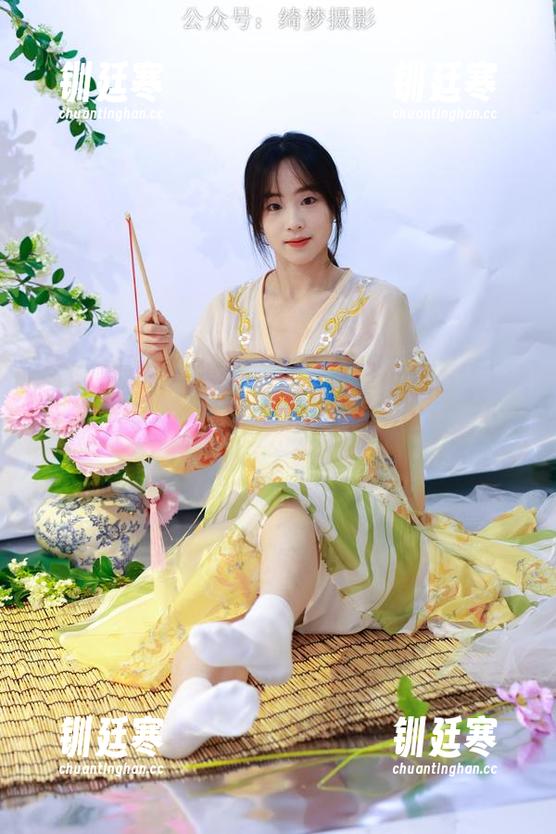 绮梦摄影-章章 绮梦摄影 - 短裤原图,章章,你到底是想让我们咋想?