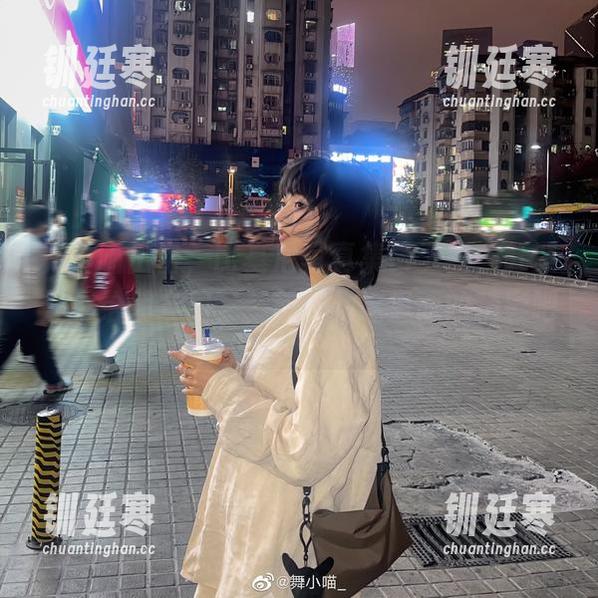 舞小喵 舞小喵出击,比基尼写真集已上线,赶紧分享给朋友们,一起聊聊这里面的精彩吧。