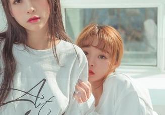 菠萝社 - 最新图库中的AngelaLee李玲，让比基尼与美妙的夏天共舞。
