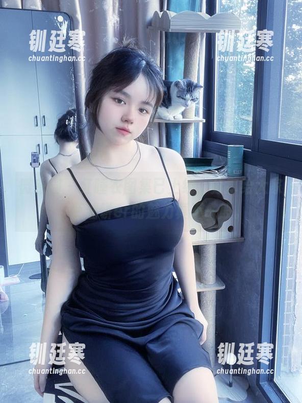 葱油饼er 微密圈 - 红睡衣图集已上线,分享给大家,葱油饼er的魅力真不一般。