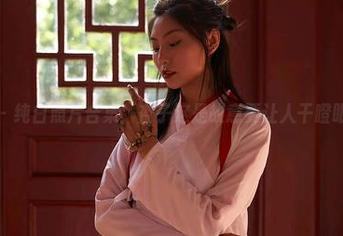 蜜桃社 - 纯白照片合集，杏子这是故意要让人干瞪眼了吗？