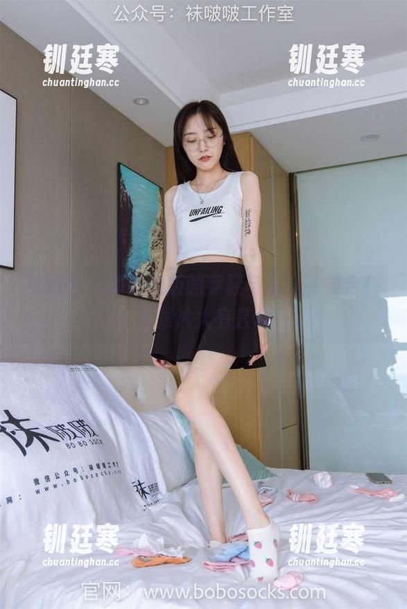袜啵啵-甜甜圈 袜啵啵 - 甜甜圈版的穿鞋与丝袜,集合!这照片大有玄机