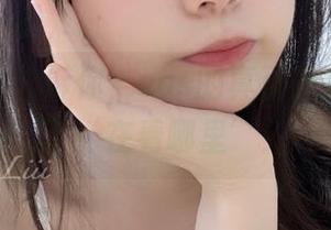 迷之呆梨告诉你，cos的真正奥义或许在于‘在看哪里’！